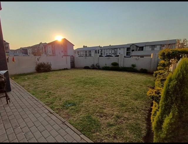 3 BEDROOM HOUSE FOR SALE IN RASLOUW